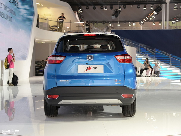 長(zhǎng)安乘用車(chē)2016款長(zhǎng)安CS15