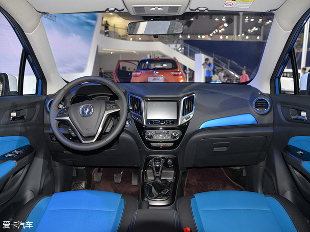 長(zhǎng)安乘用車(chē)2016款長(zhǎng)安CS15