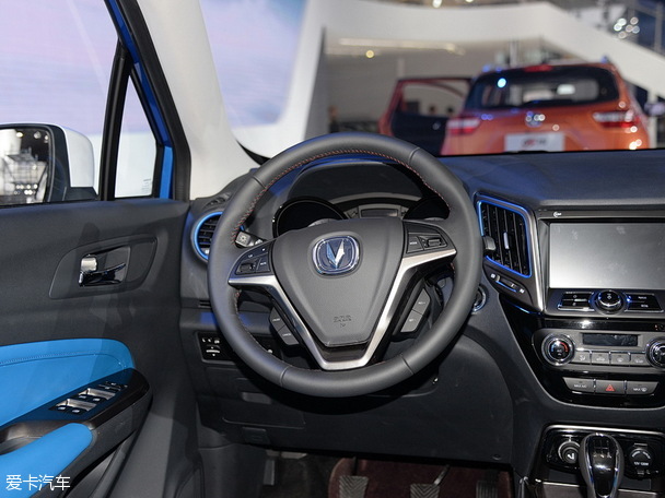 長(zhǎng)安乘用車(chē)2016款長(zhǎng)安CS15