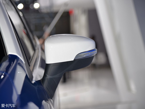 長(zhǎng)安乘用車(chē)2016款長(zhǎng)安CS15