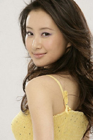 舒暢擺剪刀手曬自拍 盤點(diǎn)眼熟卻不火的明星們(圖)