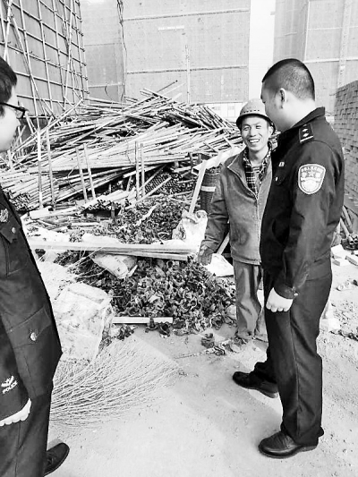 鄭州一盜竊團(tuán)伙被連窩端 使用報(bào)廢車瘋狂盜管扣