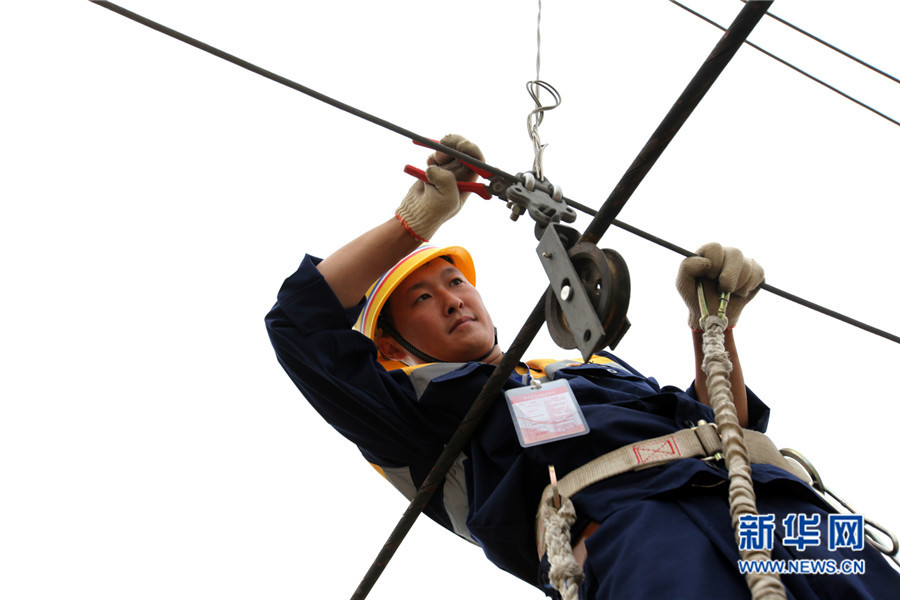 瓦日鐵路開展首次接觸網(wǎng)“集中修” 瓦日鐵路開展首次接觸網(wǎng)“集中修”