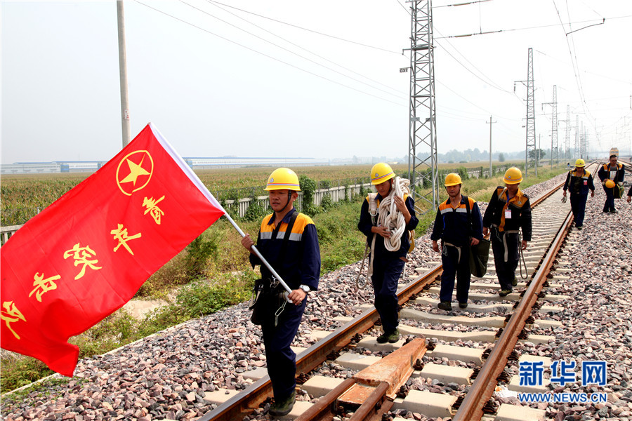 瓦日鐵路開展首次接觸網(wǎng)“集中修” 瓦日鐵路開展首次接觸網(wǎng)“集中修”