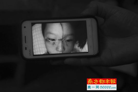 826ܺСŮǰĔzĘò(x)