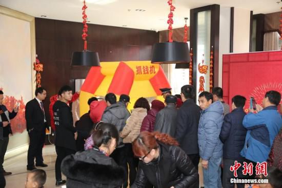 YψD2016227գɽ||I(yng)̼O(sh)õġXC(j)(ni)wŚwڷخa(chn)Ј(chng)ԣɽ||I(yng)ĳǱP(pn)ǰ(li)ۘ̎bˡXC(j)ųL(zhng)(du)Xy̼ DƬ(li)ԴҕX(ju)Ї(gu)