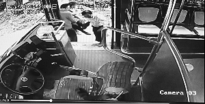 ӛ(qing)ͳ˿̧͌Ϲ܇(ch)O(jin)ҕl؈D