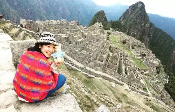 美女大學(xué)生“出租”自己當(dāng)陪游 要求對方必須有趣