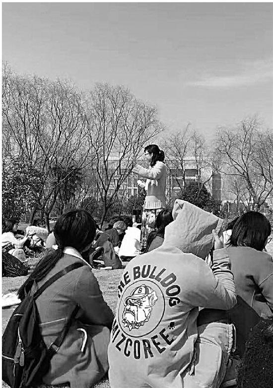 ȥʳ߀ǽu(mi)?һУ_(ki)nxyY