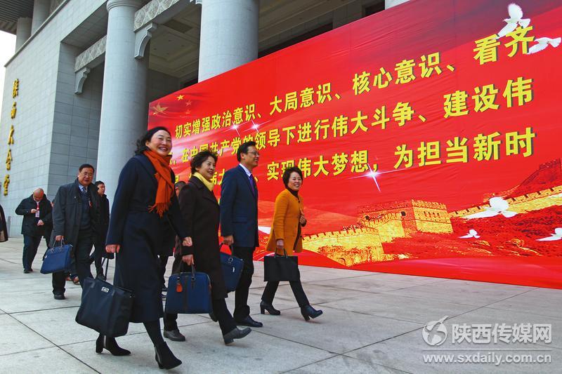 123գϯʡf(xi)ʮһΕ(hu)hίTM(jn)(hu)Ӵ(hu)A(y)(hu)h ӛ z